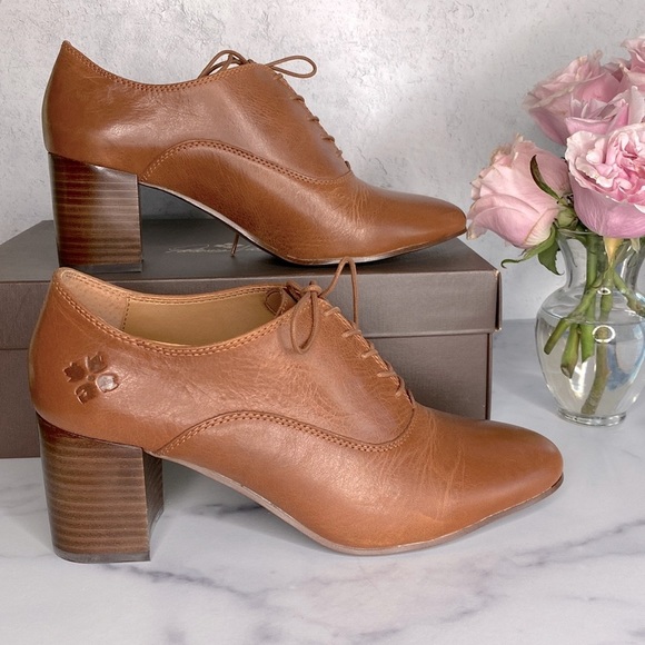 Patricia Nash Shoes - NIB Tan block heel oxfords! Patricia Nash size 9.5 Mara Cottagecore